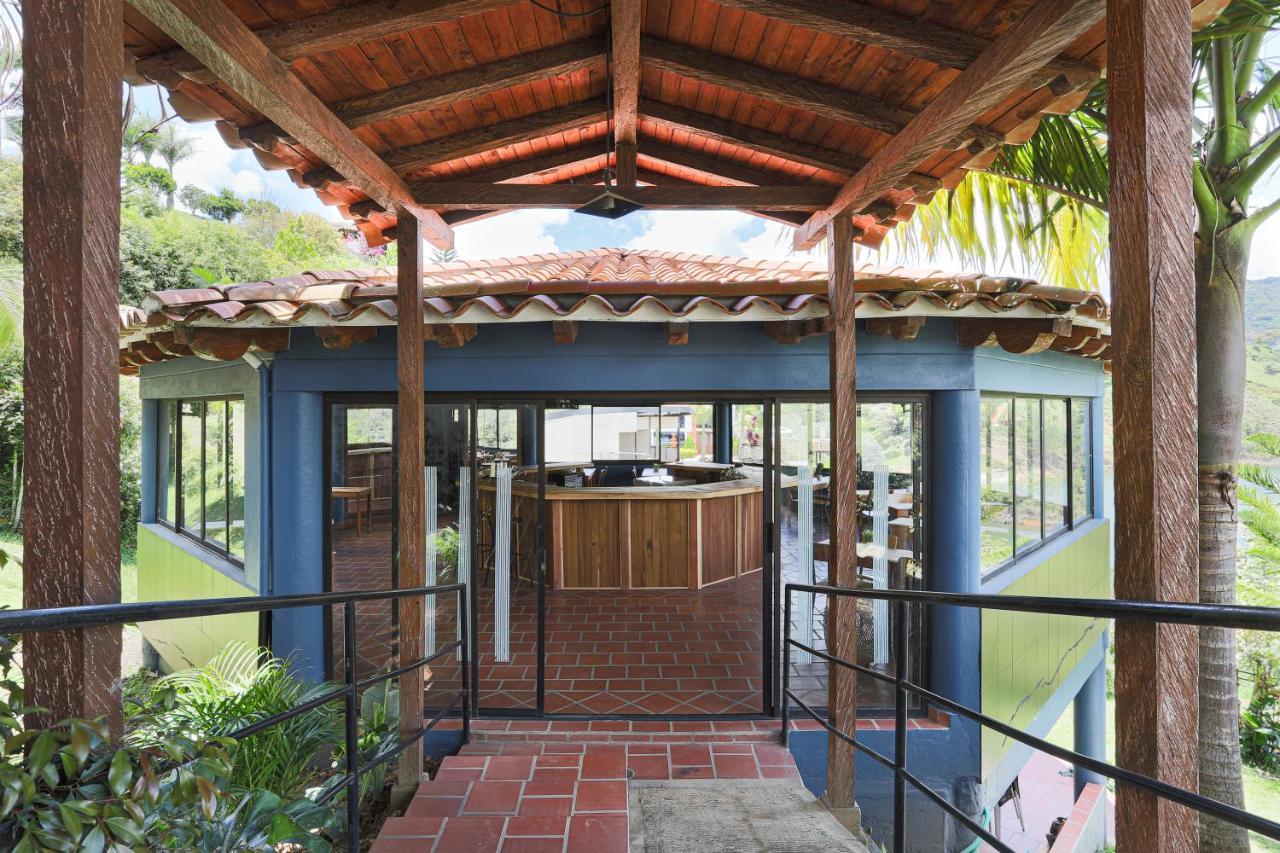 Soy Local Guatape Hotel Ngoại thất bức ảnh