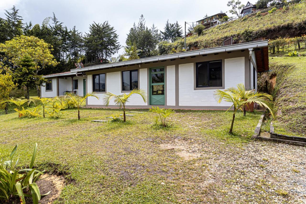 Soy Local Guatape Hotel Ngoại thất bức ảnh