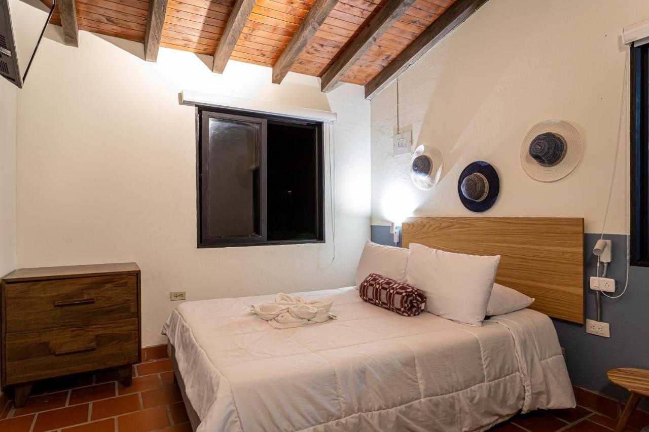 Soy Local Guatape Hotel Ngoại thất bức ảnh